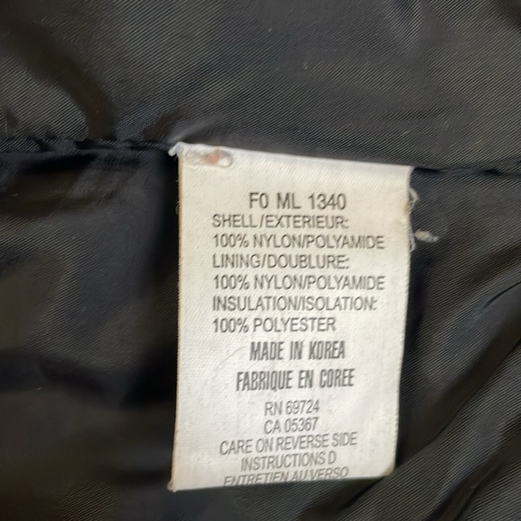 COLUMBIA UNISEX PRE OWNED VEST - Picture 5 of 10